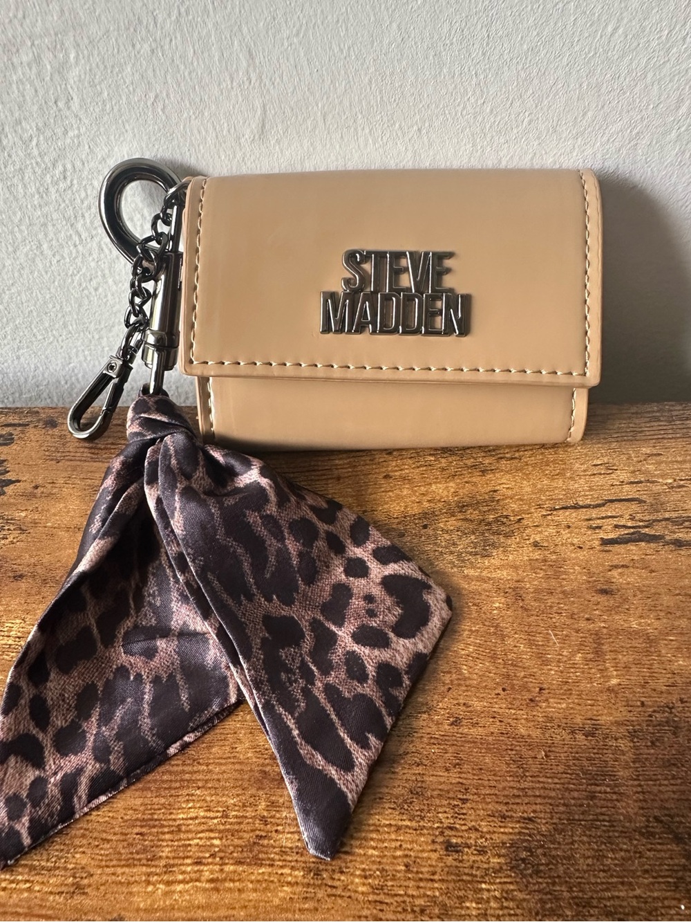 Steve Madden Tan Keychain Wallet Card Holder with Leopard Scarf Bag Charm NWOT